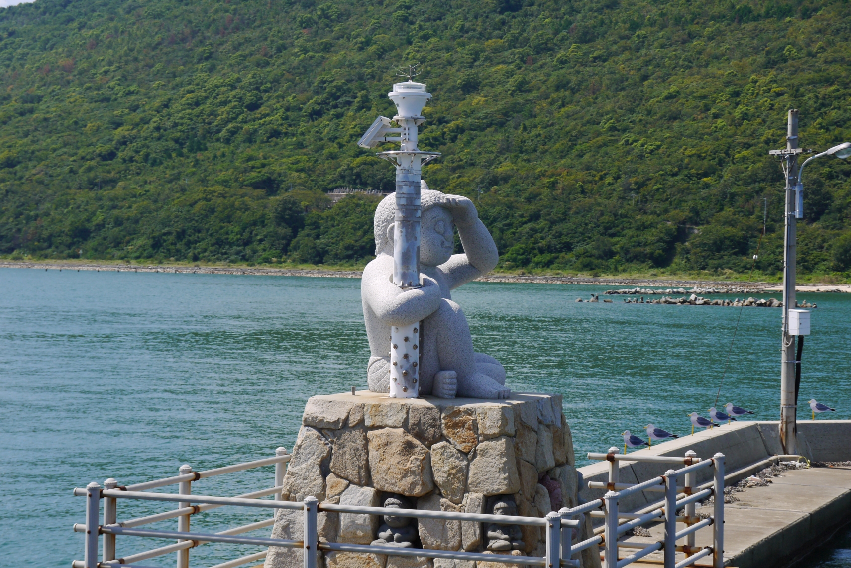 女木島の鬼像